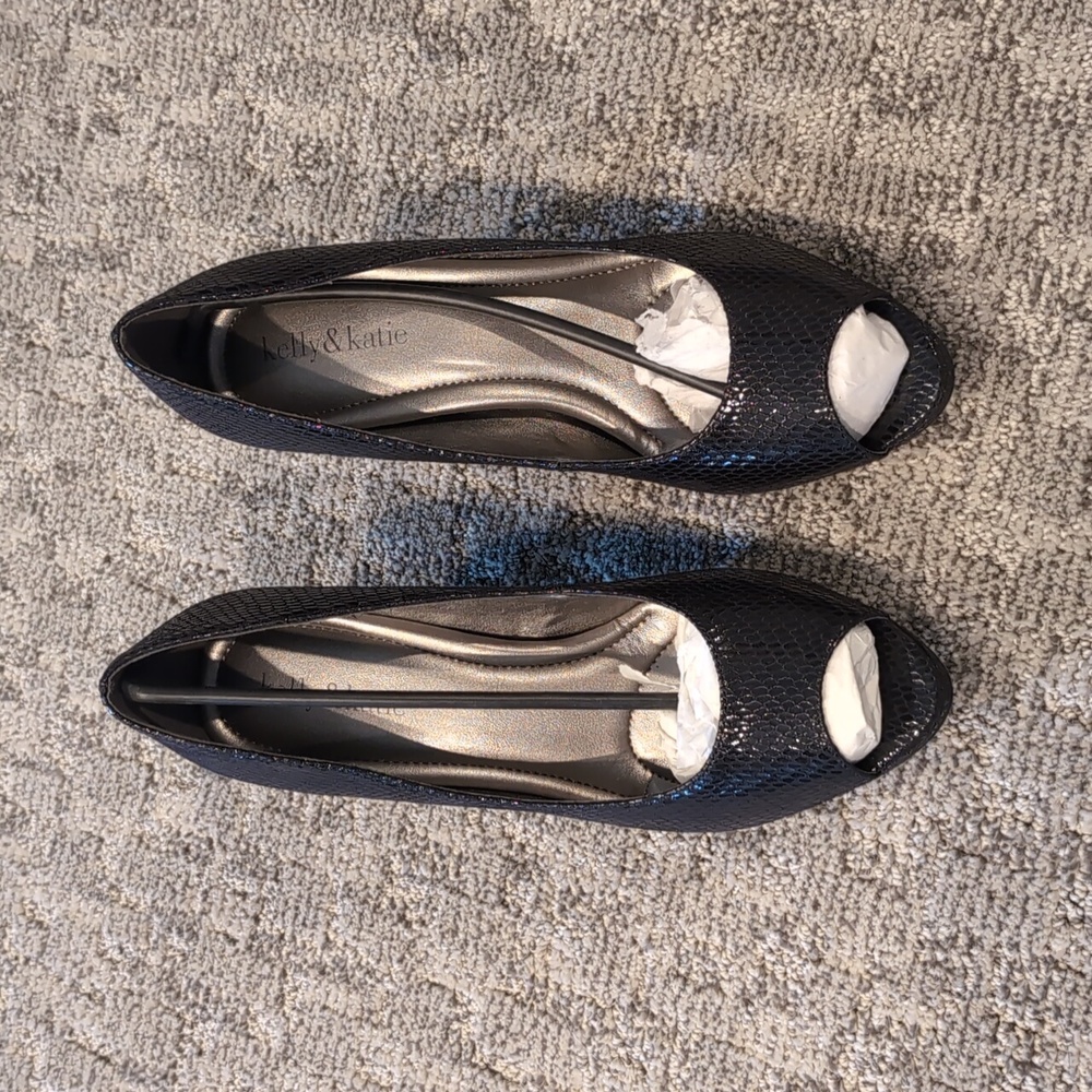 Black Peep-toe Pumps, kelly & katie, size 9